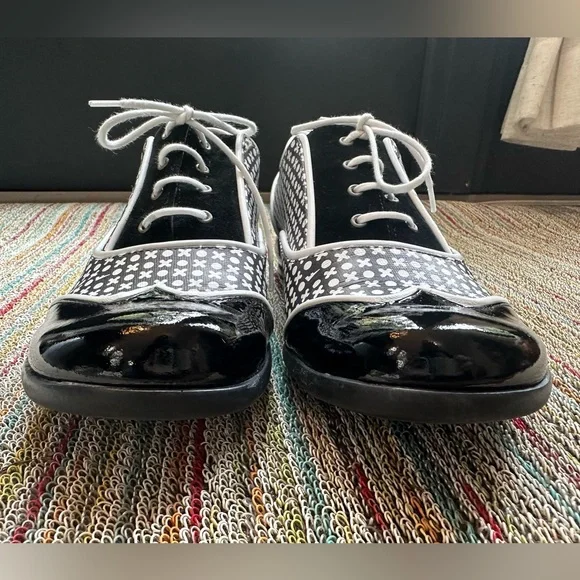 SOLD! Fluevog NEW Fellowship Martha x/o print contrast lace-up loafers -10/10.5 - Picture 5 of 16